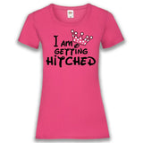 Junggesellenshirts.de Damenshirt XS / Fuchsia JGA Shirt Braut "I Am Getting Hitched"