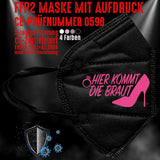 Junggesellenshirts.de Masken Schwarz FFP2 Maske "Hier Kommt Die Braut" 4 Farben